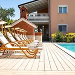 Lägenhet With Swimming Pool Palit, Rab - 24995