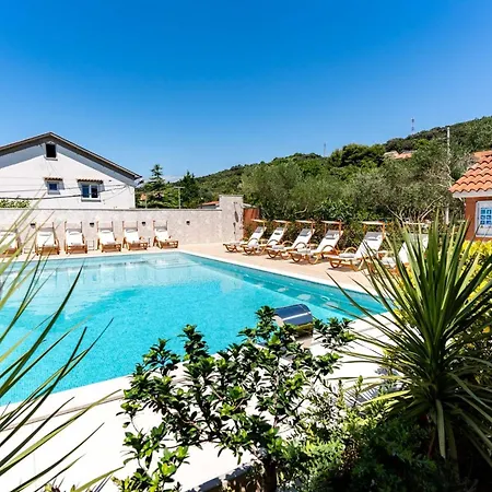 شقة With Swimming Pool Palit, Rab - 24995