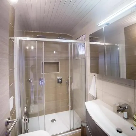 With Swimming Pool Palit, Rab - 24995 شقة